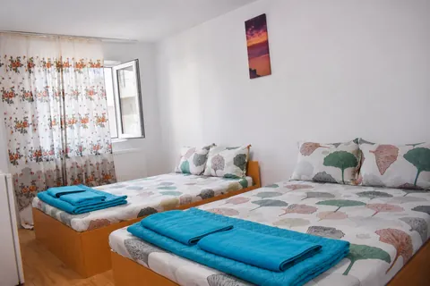 Camera 7 - Tripla - imaginea 5